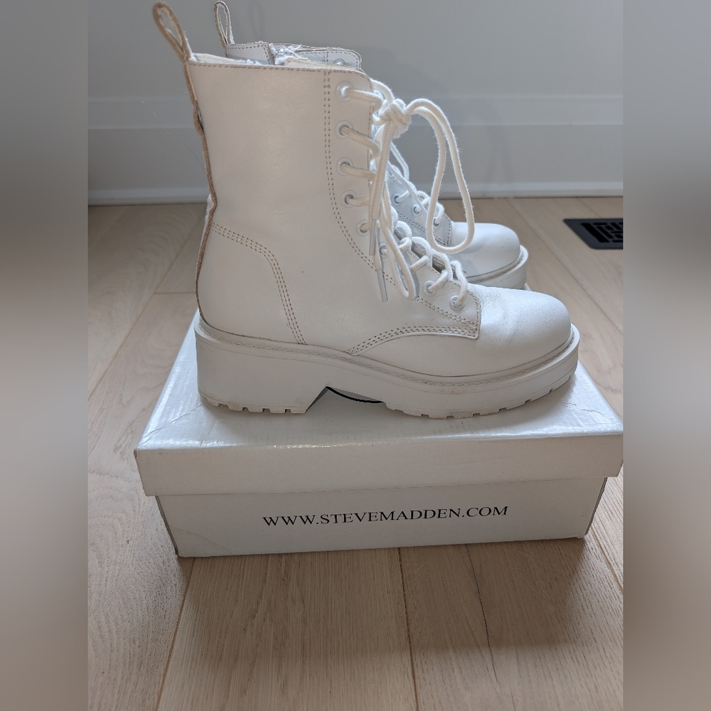 Steve Madden White Combat Boots - Picture 4 of 7